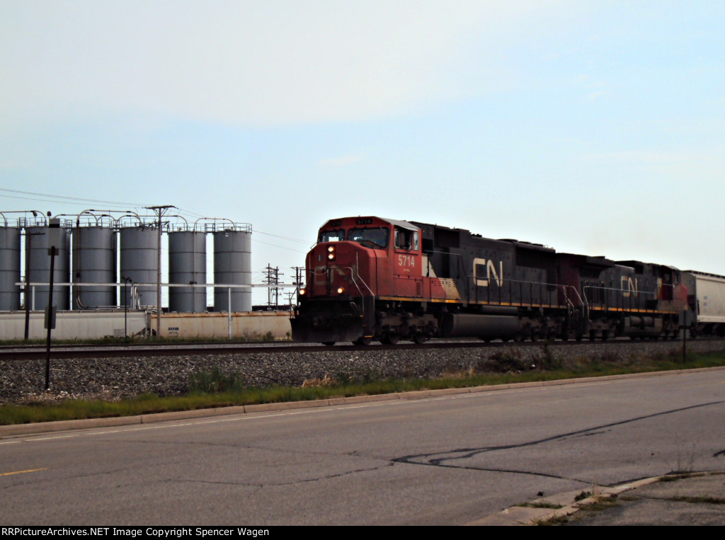 CN 5714